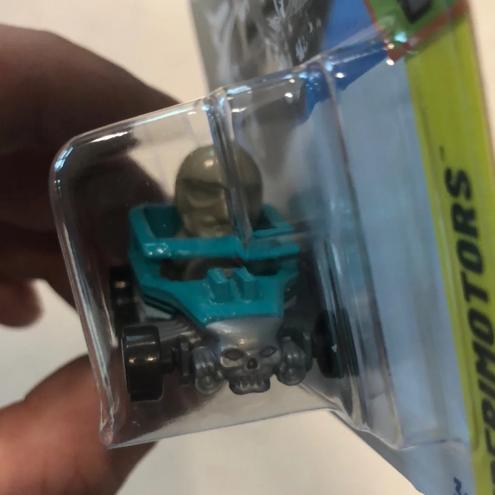 Skull Shaker
